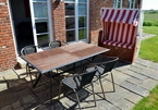Terrasse mit Strandkorb
