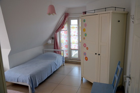 2. Schlafzimmer im OG mit 2 Einzelbetten